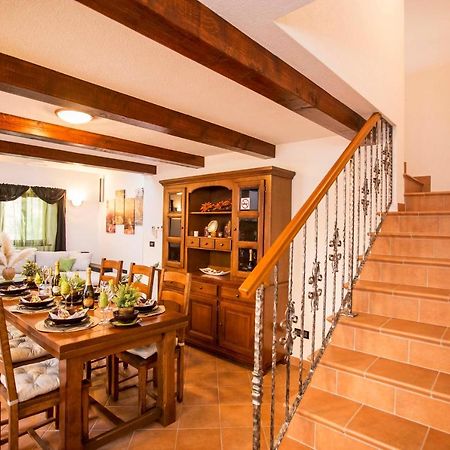Holiday House Alex Ровинь Экстерьер фото