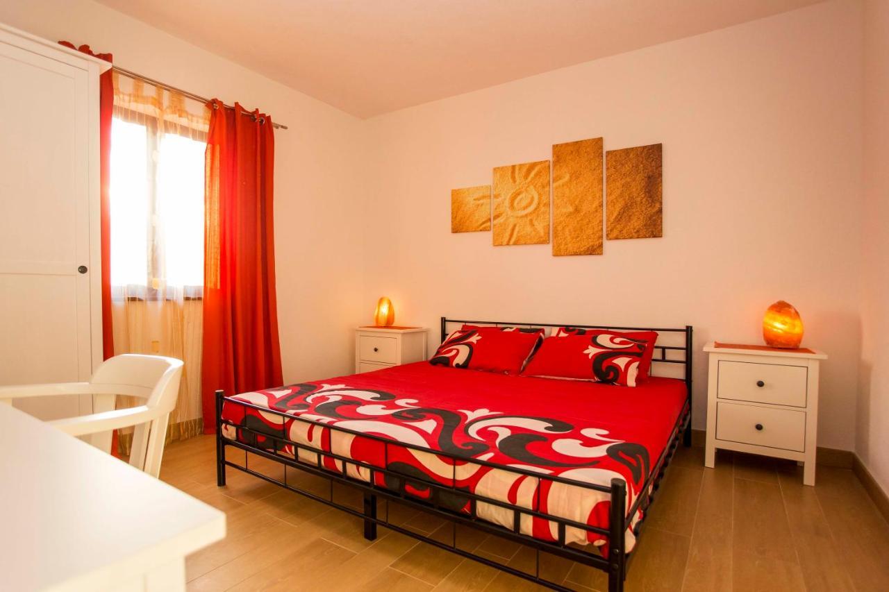 Holiday House Alex Ровинь Экстерьер фото